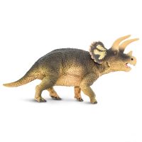 triceratops is 7 ¾ inches long and 4 ¼ inches tall at the tip of its horns, or about as long as the width of a standard sheet of paper. It features a dark greenish-brown coloring above that fades to a yellowish cream color underneath. The same cream color can be found on the horns, beak and the scutes around its frill. It has yellow accents on its frill, dark green-brown toes, and a pink tongue inside of its open mouth.